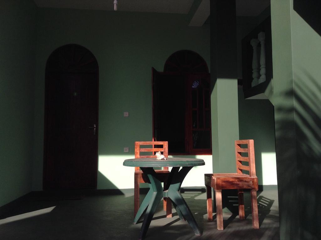 Lagoon Inn Hambantota Extérieur photo