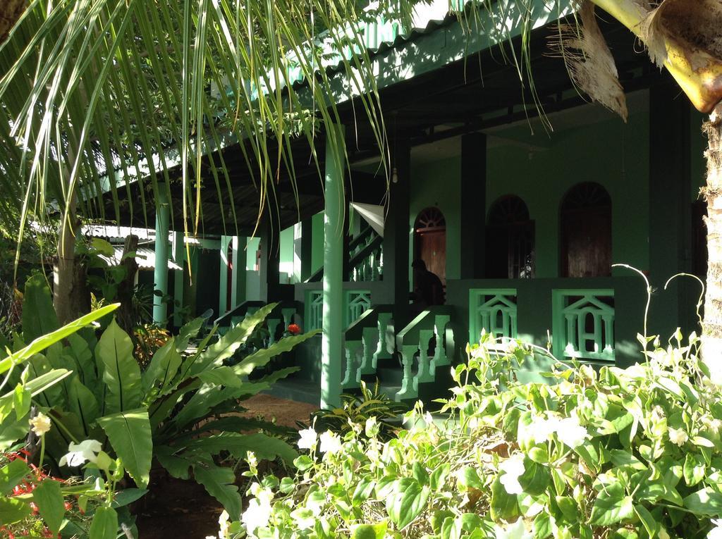 Lagoon Inn Hambantota Extérieur photo